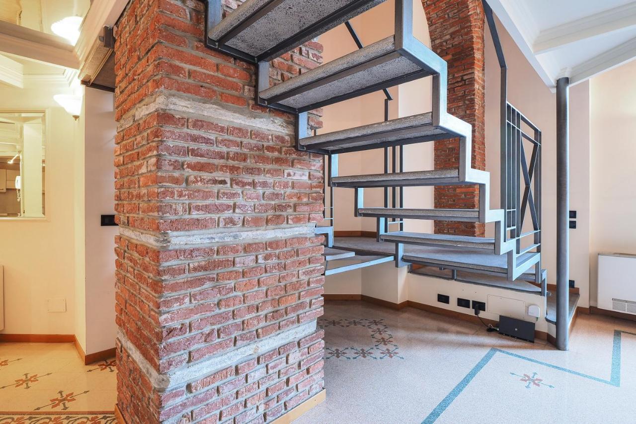Unique Duomo Luxury Property Appartement Milaan Buitenkant foto